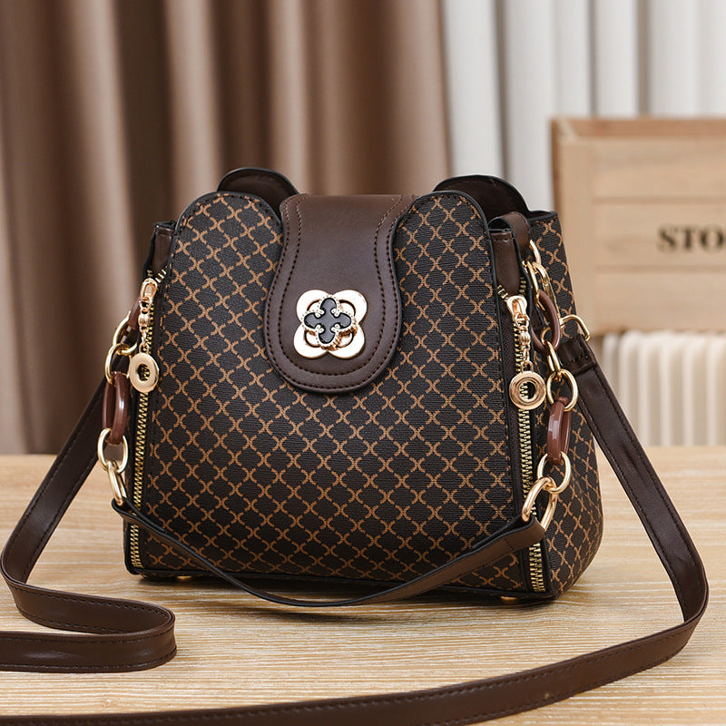 Live Pick Simple Fashion Shoulder Messenger