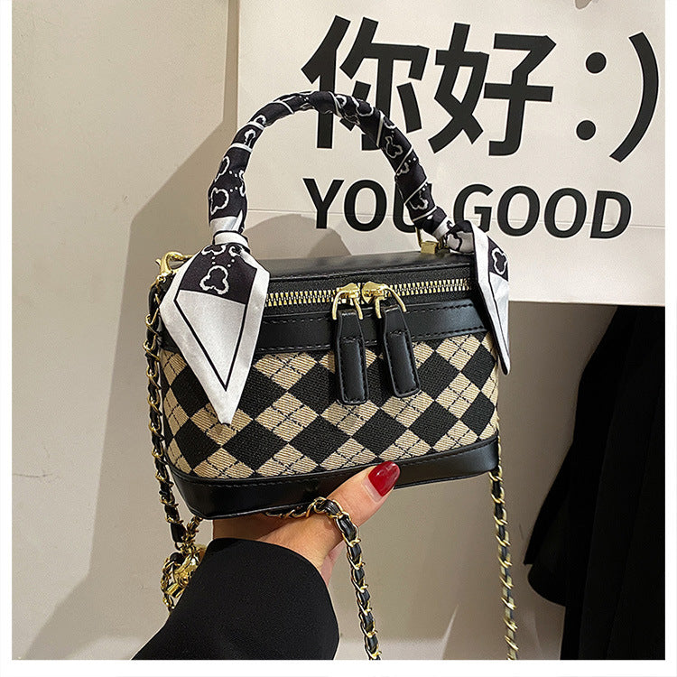Fashion Diamond Chain Mini Square Bucket Bag