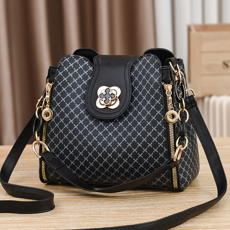 Live Pick Simple Fashion Shoulder Messenger