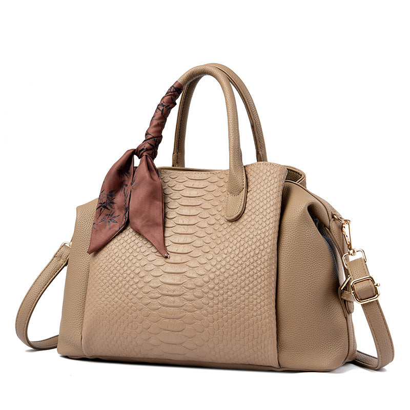 Large Capacity Embossed Crocodile Leather Handbag