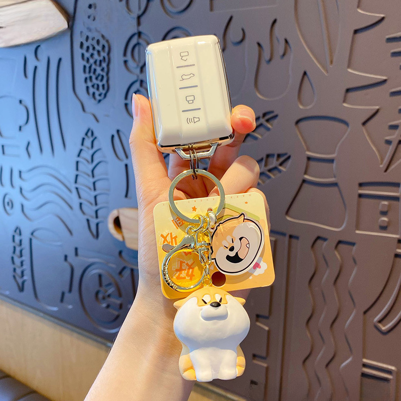 Achai Wolfberry Dog Keychain