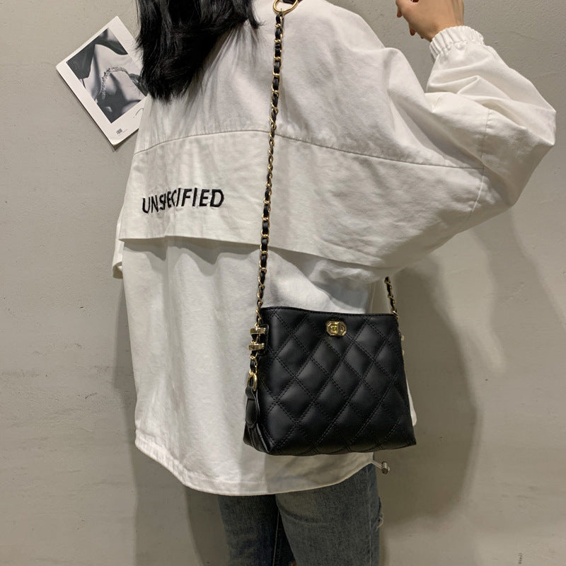 Diamond Chain Style  Mini Shoulder Bag