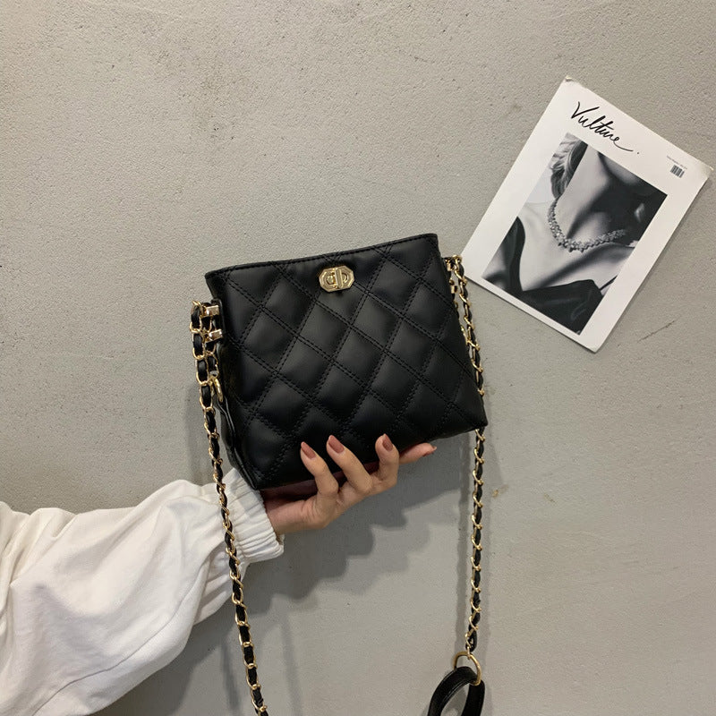 Diamond Chain Style  Mini Shoulder Bag