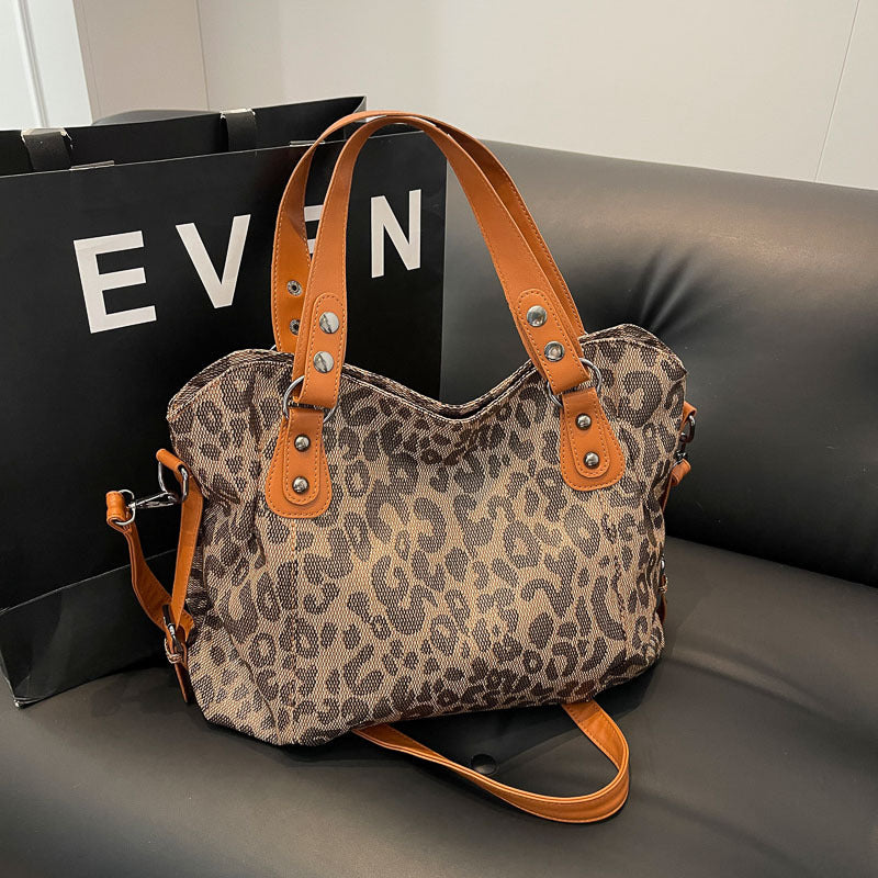 Leopard Print Contrast  Large Winter Tote Bag