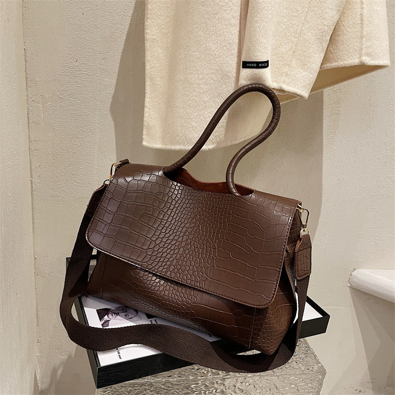 Wide-Band  Commuter Shoulder Tote Bag