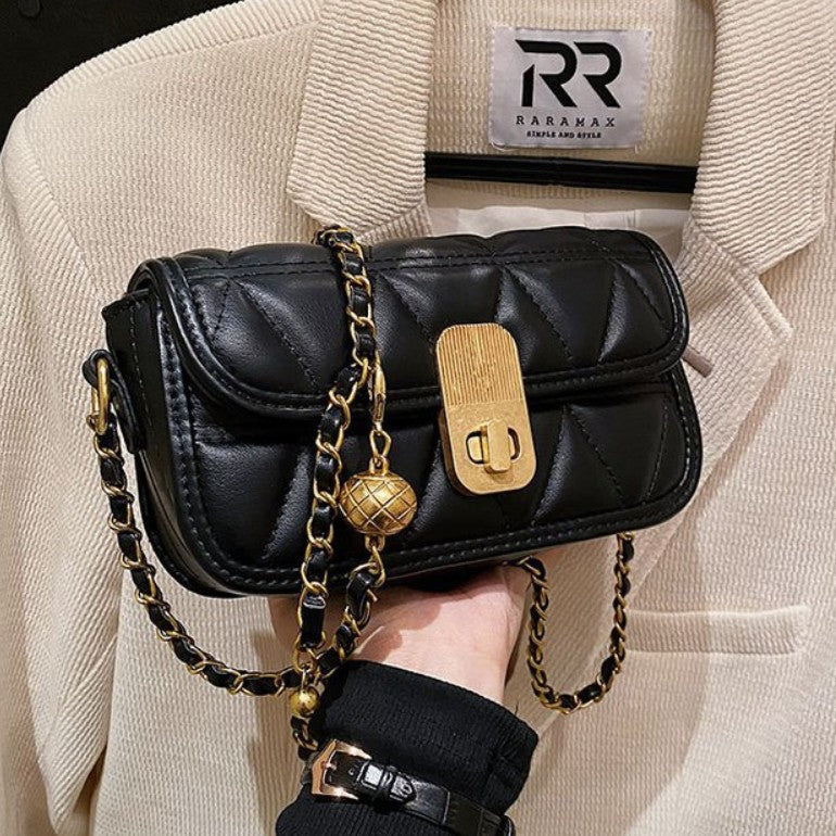 Diamond Chain   Small Underarm Crossbody Bag