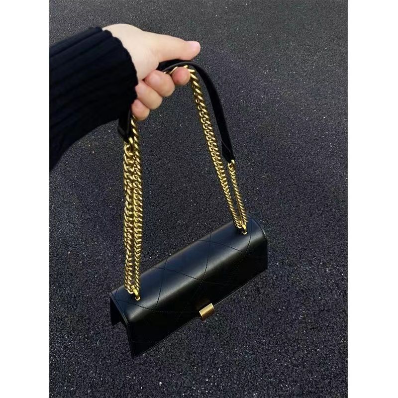 Autumn  Embroidered Diamond Chain Small Square Bag
