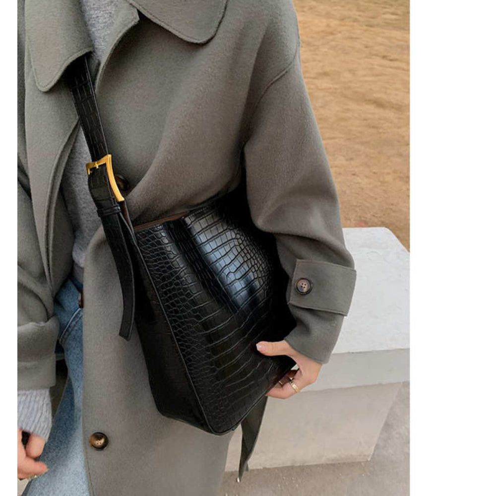 Style Crocodile Pattern  Bucket Crossbody Bag