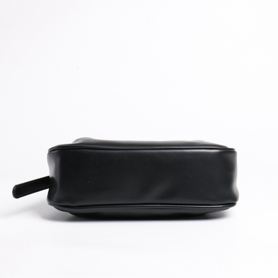 Pleated Cloud  Armpit Baguette Shoulder Bag