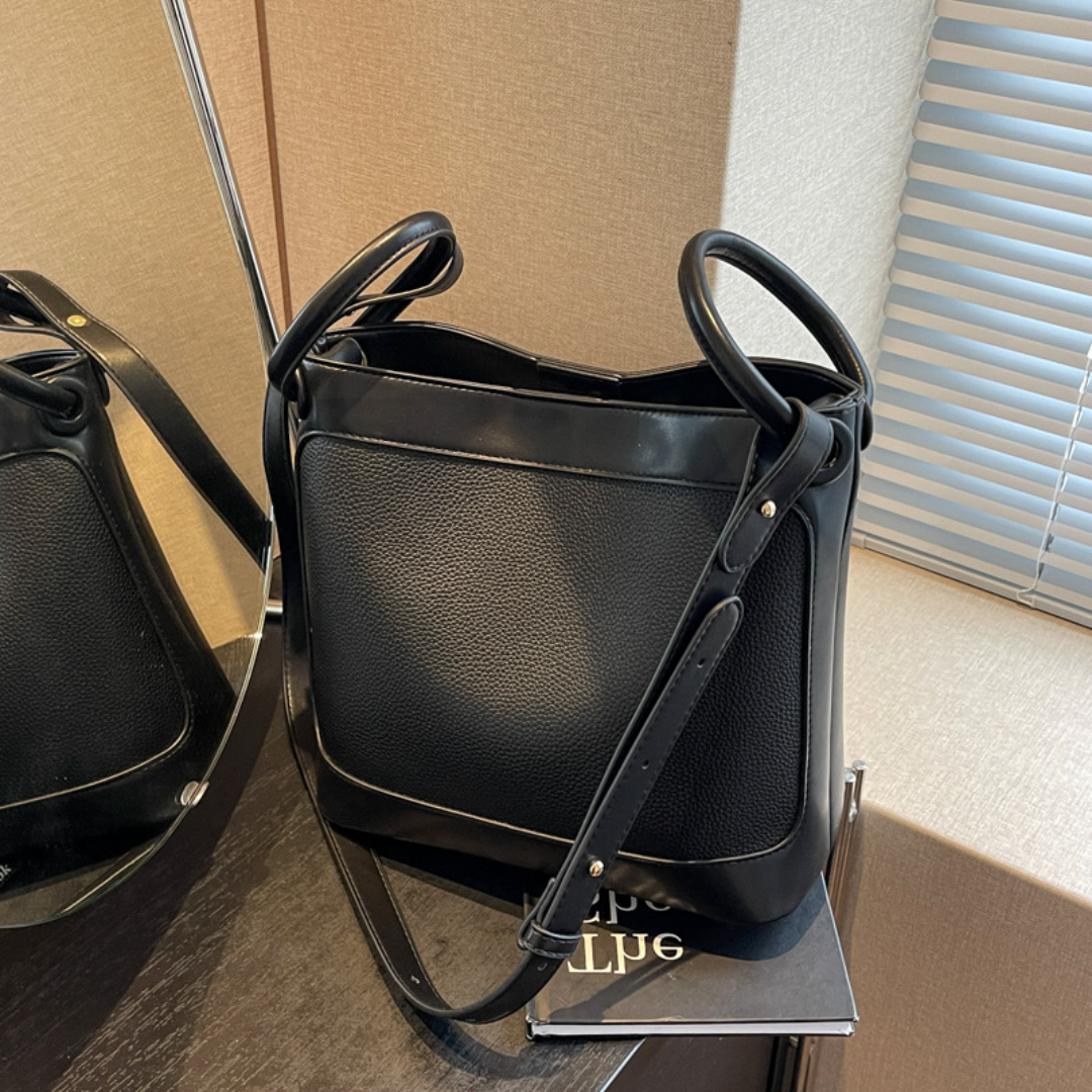 Contrast Color   Bucket Shoulder Messenger