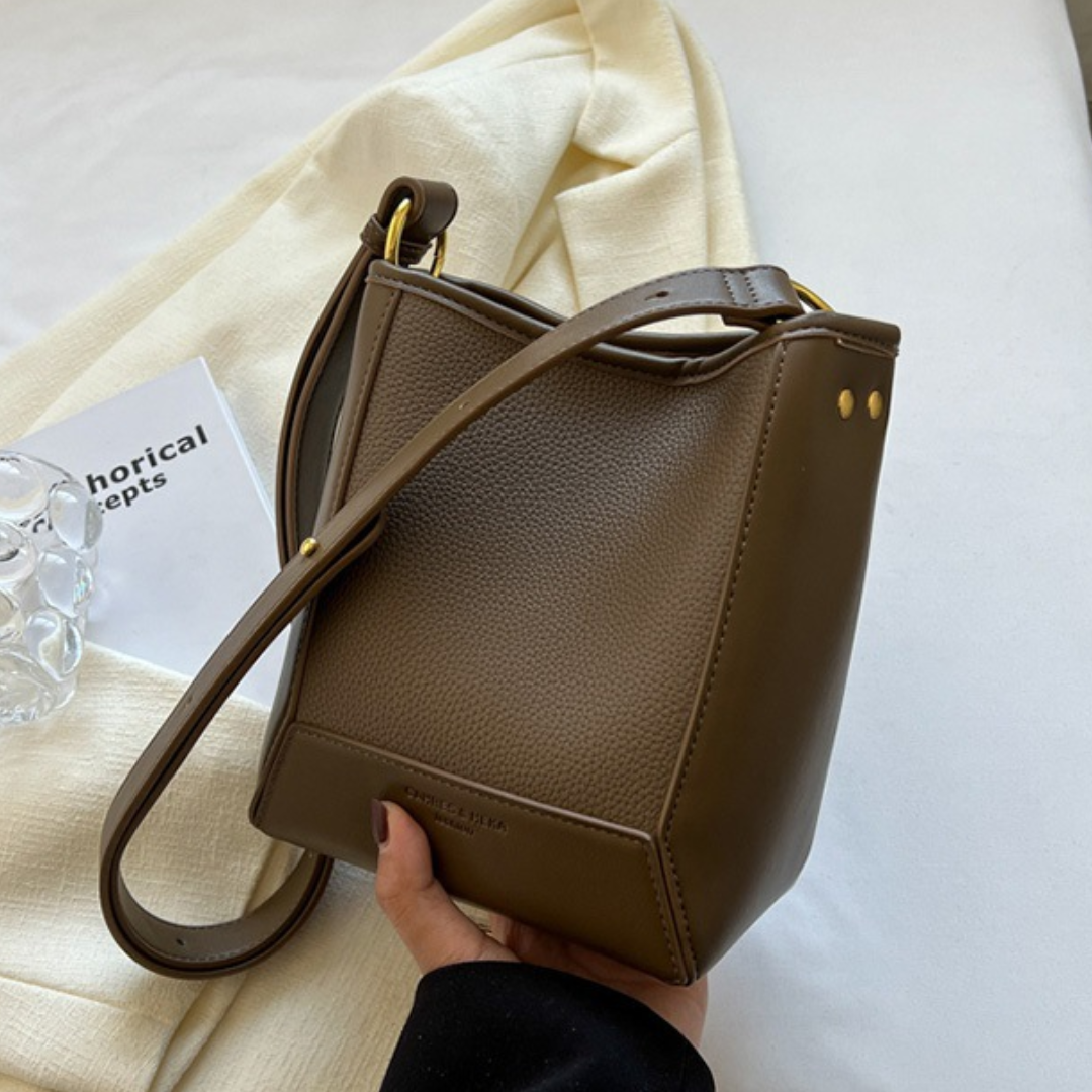 Niche Bucket Messenger Shoulder Bag